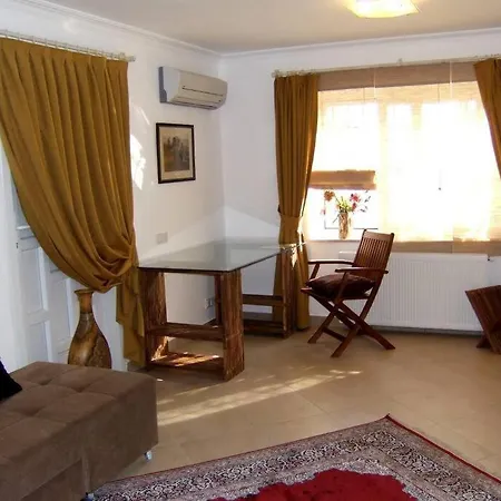 Hotel House Near Marina, Yachts, Boats. 4,5 Br 4*