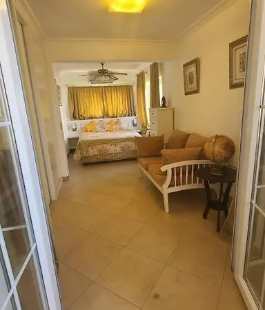 House Near Marina, Yachts, Boats. 4,5 Br 4* Torba