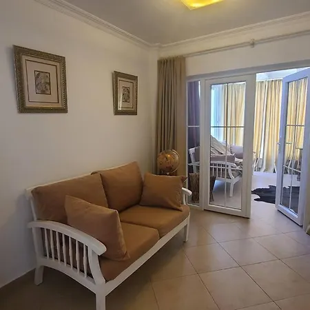 House Near Marina, Yachts, Boats. 4,5 Br Hotel