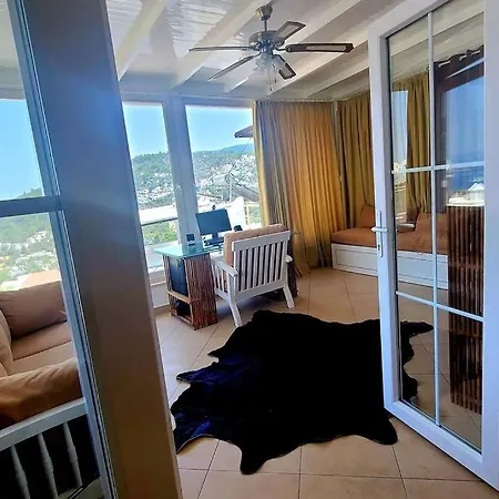 Hotel House Near Marina, Yachts, Boats. 4,5 Br 4*