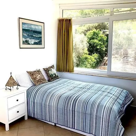 Hotel House Near Marina, Yachts, Boats. 4,5 Br